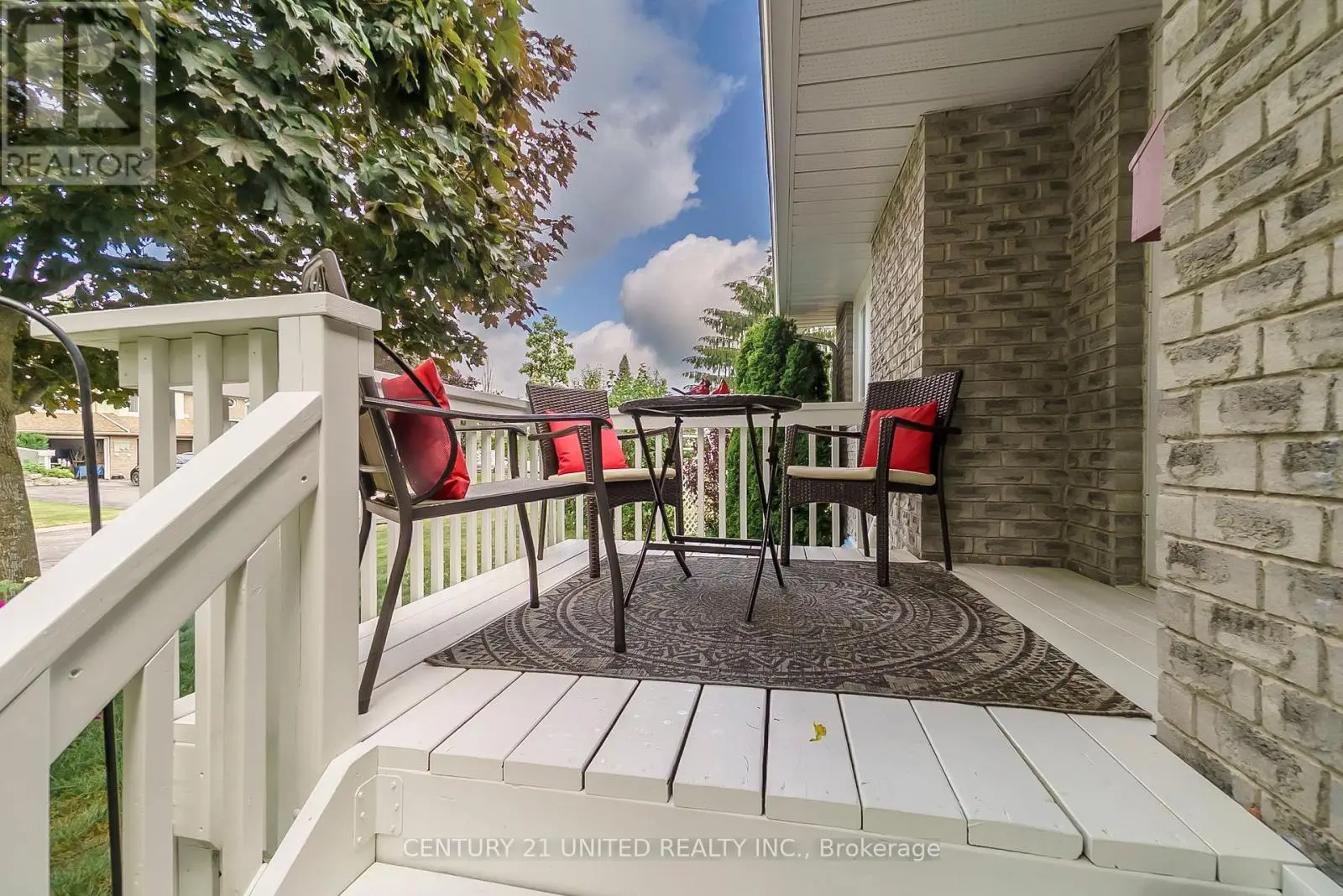 39 Cedartree Lane, Kawartha Lakes, Ontario  K0M 1A0 - Photo 3 - X12256482