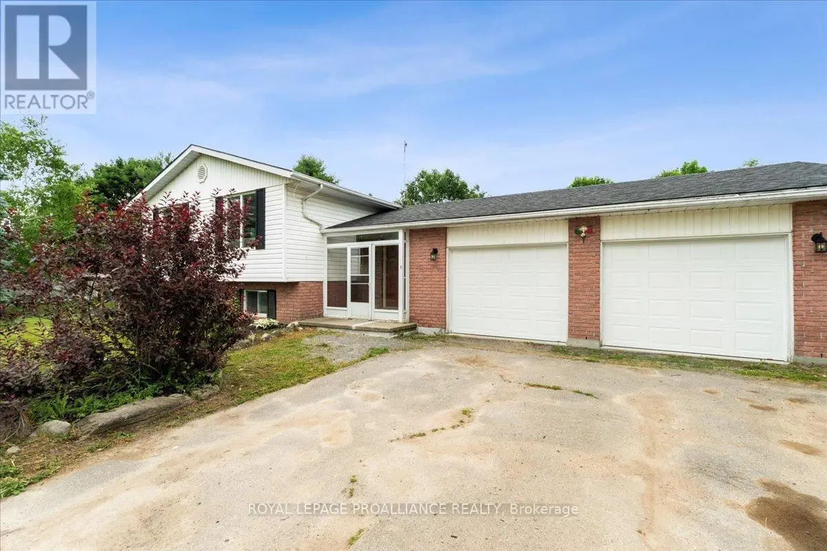 113 Johnston Road, Tweed, Ontario  K0K 3H0 - Photo 2 - X12256744