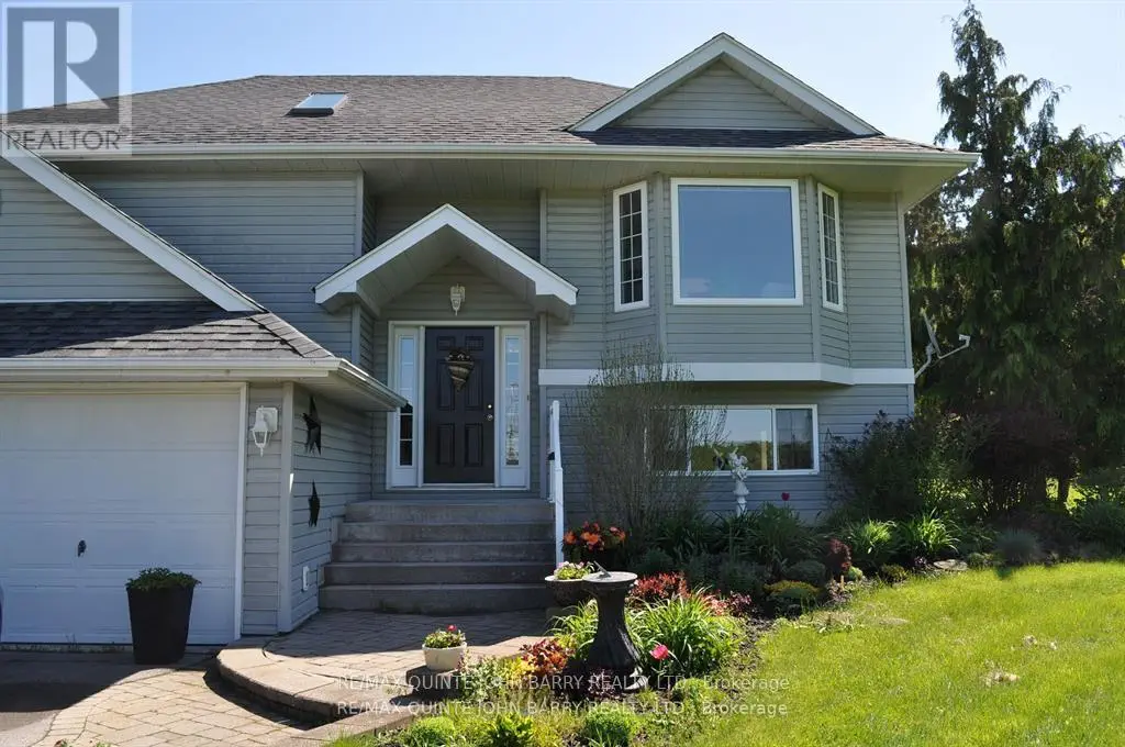 77 Fitzgerald Road, Quinte West, Ontario  K8V 0B1 - Photo 2 - X12256858