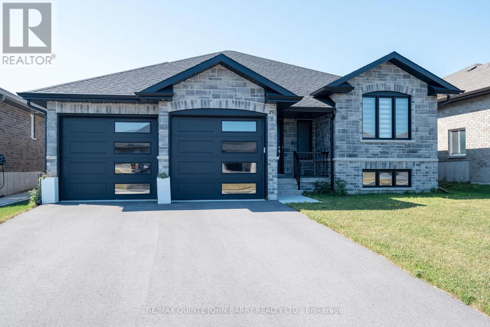 29 Cattail Crescent, Quinte West, Ontario  K8V 0J3 - Photo 1 - X12256962