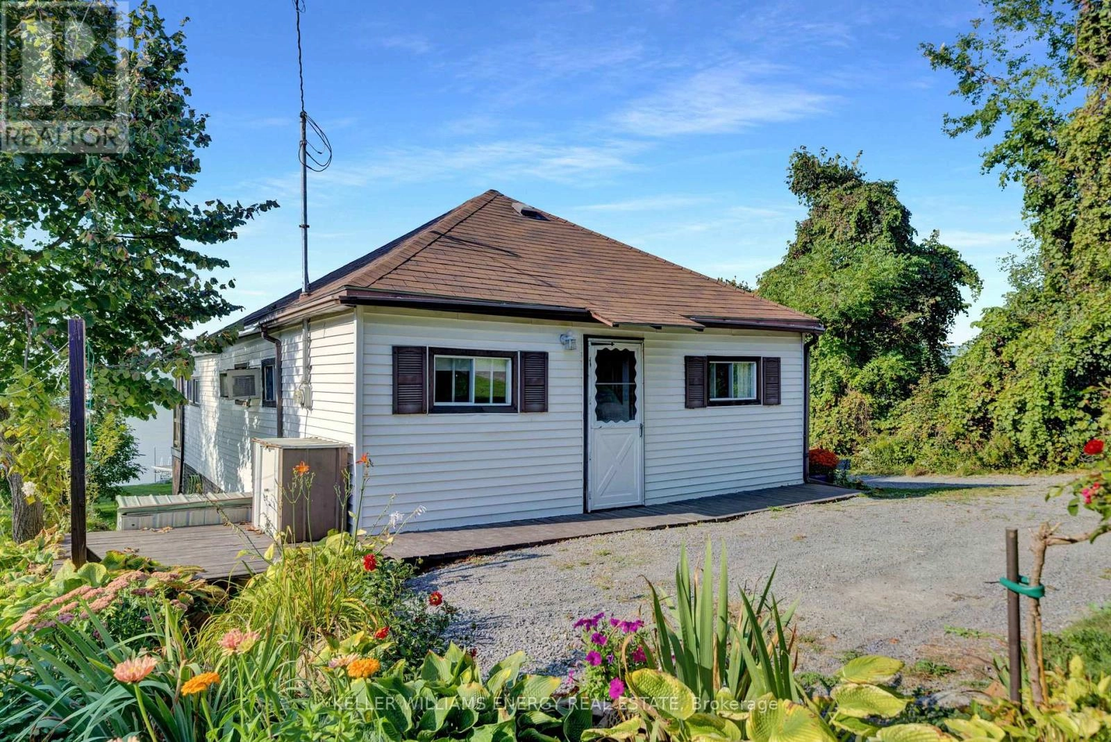 96 Bishop Lane, Prince Edward County, Ontario  K0K 1A0 - Photo 3 - X12257556