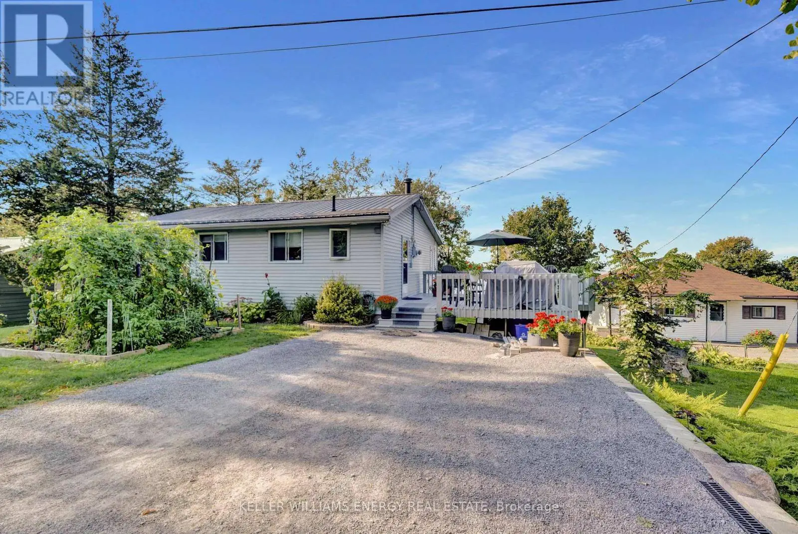 96/102 Bishop Lane, Prince Edward County, Ontario  K0K 1A0 - Photo 3 - X12257633