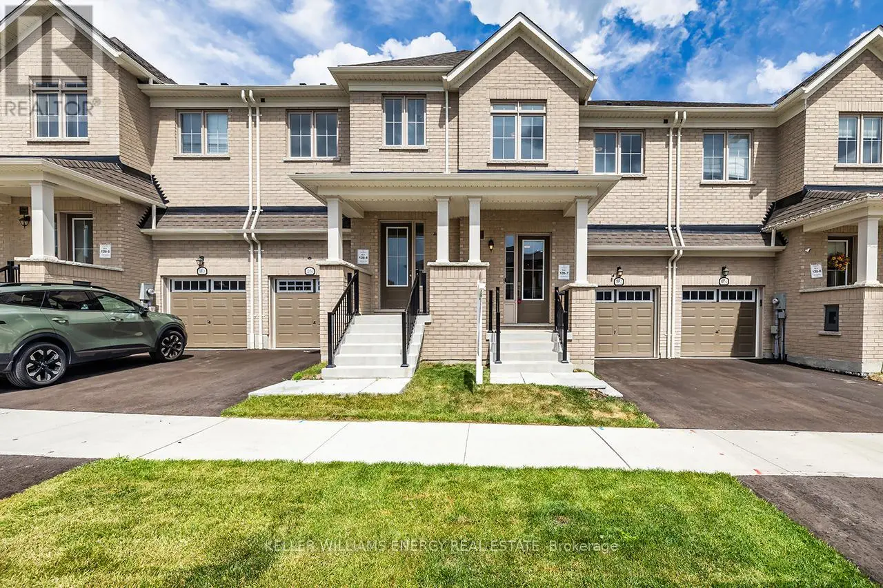 1052 Lockie Drive, Oshawa, Ontario  L1L 0R9 - Photo 1 - E12258411