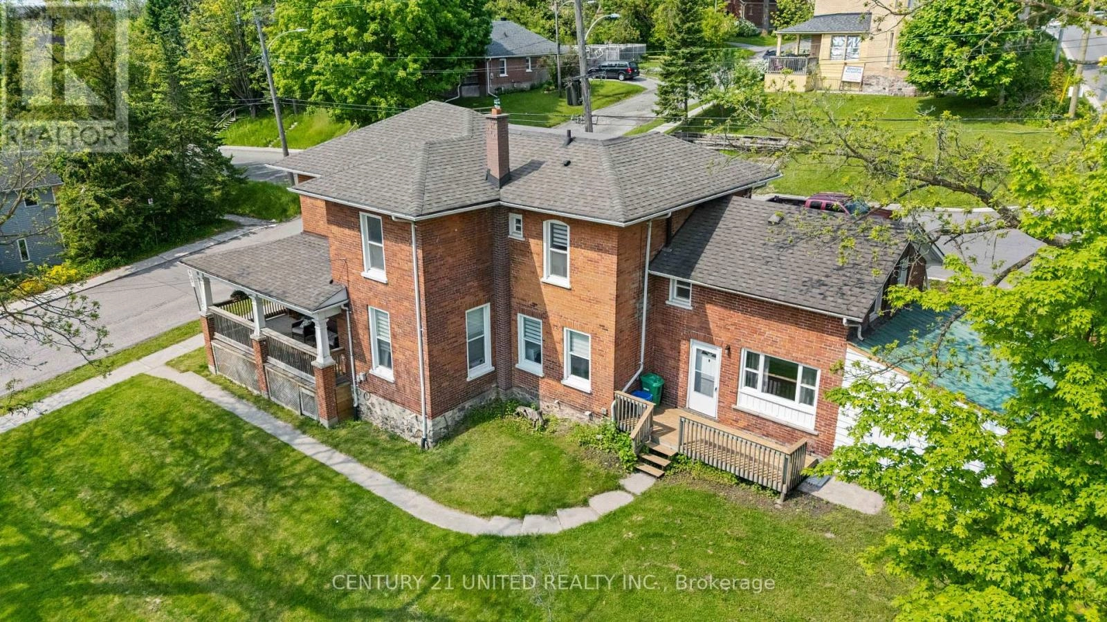 234 Antrim Street, Peterborough Central, Ontario  K9H 3G4 - Photo 1 - X12258677