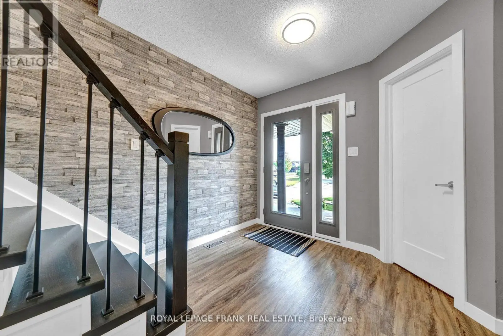 1722 Northfield Avenue, Oshawa, Ontario  L1K 2T6 - Photo 3 - E12258892