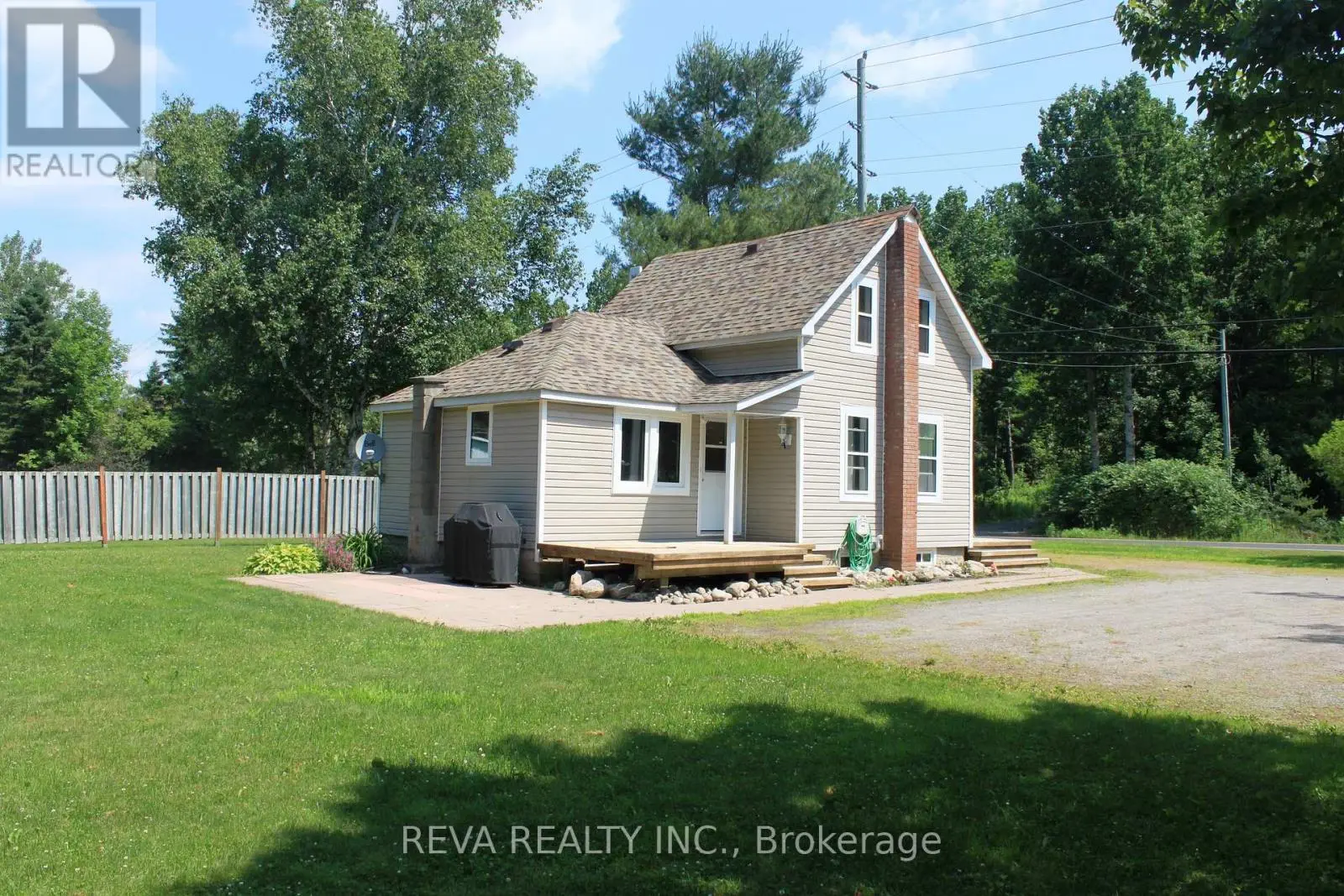 15615 Hwy 35 Highway, Algonquin Highlands, Ontario  K0M 1J2 - Photo 2 - X12251782