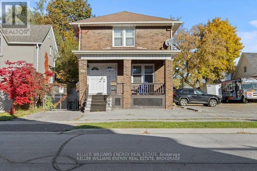 2 - 20 Colborne Street W, Oshawa, Ontario  L1G 1L9 - Photo 1 - E12259073