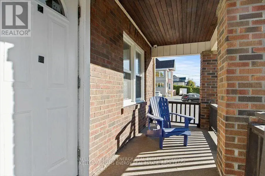 2 - 20 Colborne Street W, Oshawa, Ontario  L1G 1L9 - Photo 3 - E12259073