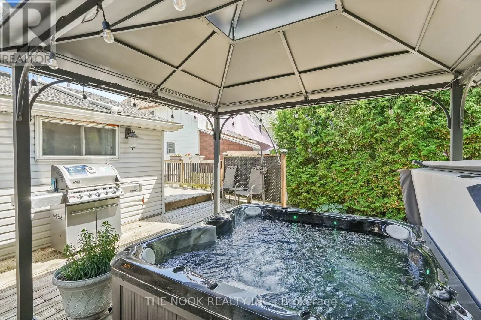 200 Court Street, Oshawa, Ontario  L1H 4W7 - Photo 2 - E12259340