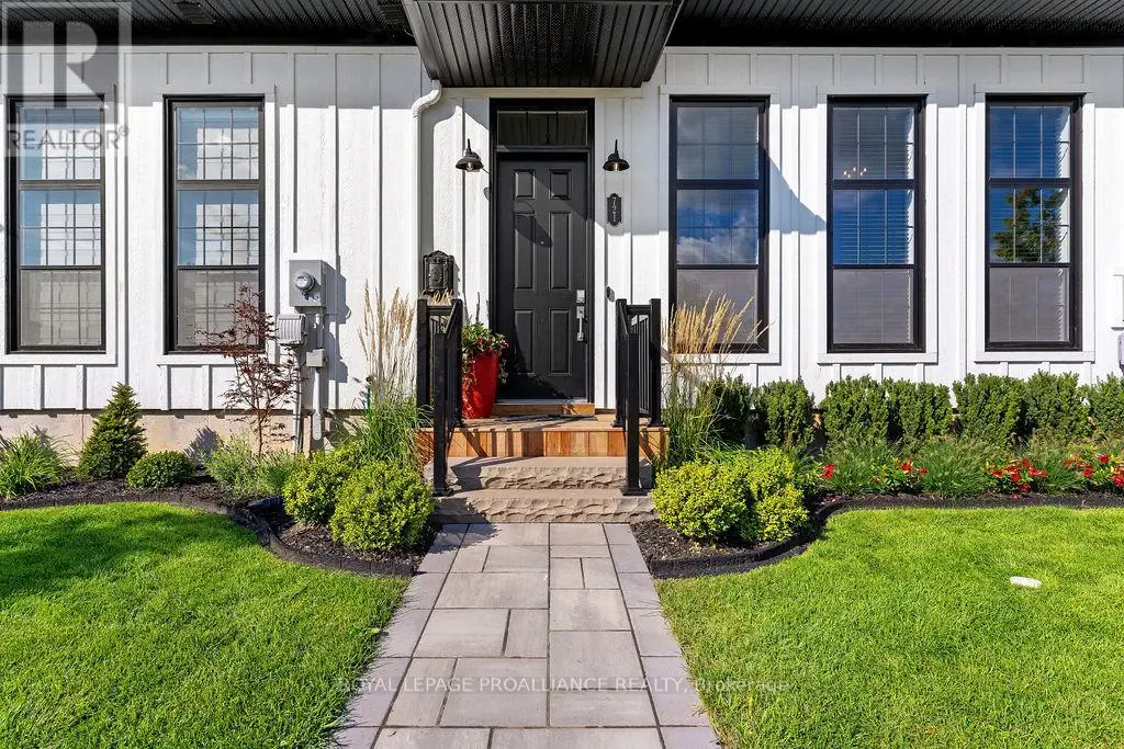 721 Wilkins Gate, Cobourg, Ontario  K9A 0L3 - Photo 1 - X12259274