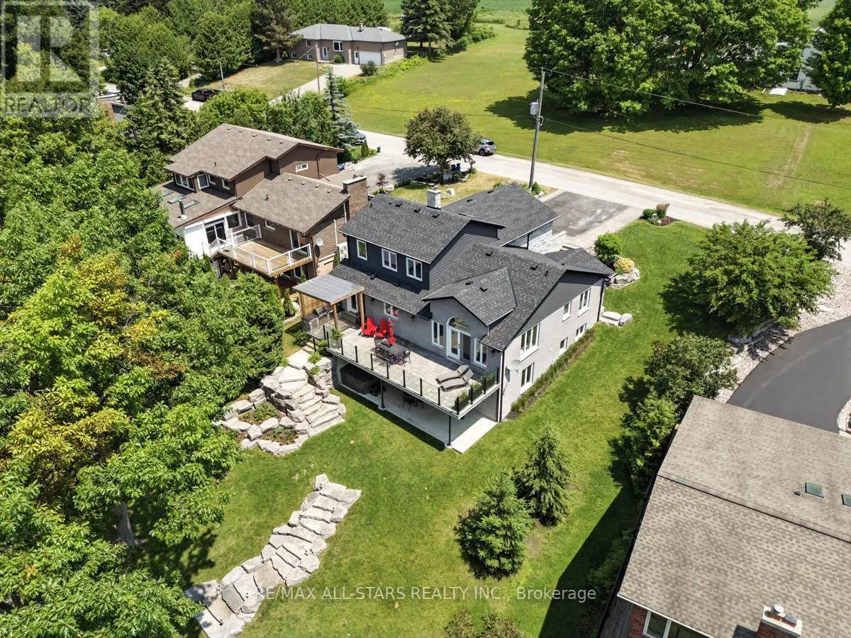 18 Pettet Drive, Scugog, Ontario  L9L 1B4 - Photo 3 - E12259548