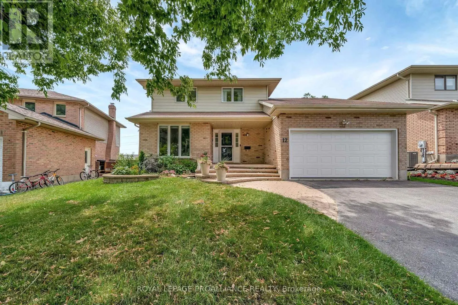 12 Hastings Drive, Quinte West, Ontario  K8V 6L3 - Photo 2 - X12259344