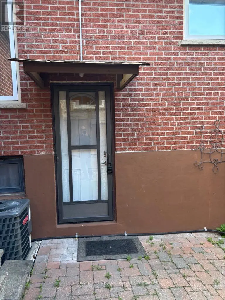 375 Fairlawn Street, Oshawa, Ontario  L1J 4R2 - Photo 3 - E12259558