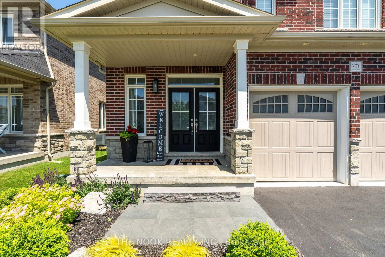 207 Crombie Street, Clarington, Ontario  L1C 0T8 - Photo 3 - E12250182