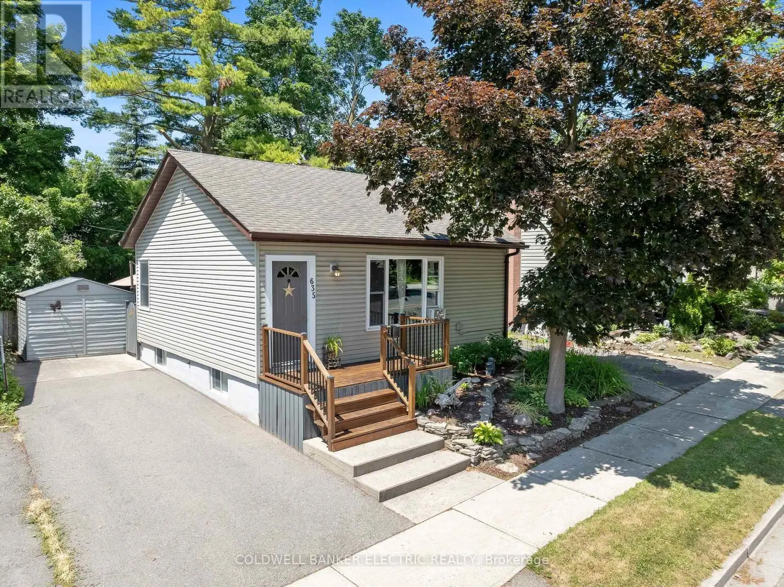 635 Park Street N, Peterborough North, Ontario  K9H 4S4 - Photo 2 - X12259701