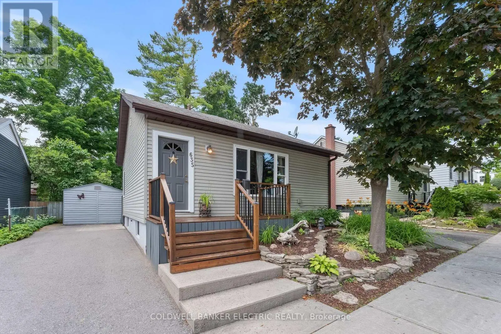 635 Park Street N, Peterborough North, Ontario  K9H 4S4 - Photo 3 - X12259701