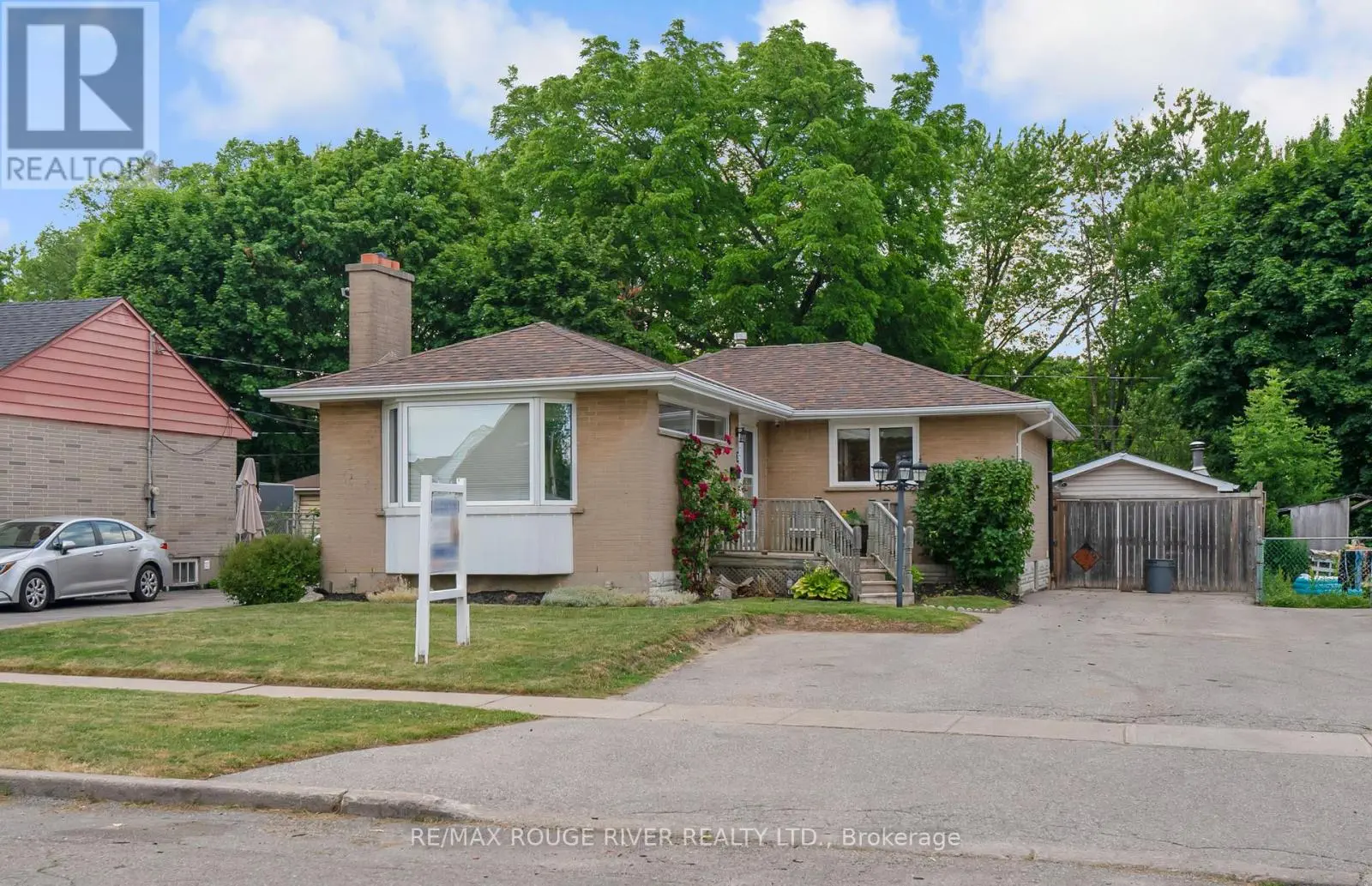 3 Forest Road, Ajax, Ontario  L1S 2N2 - Photo 1 - E12260084