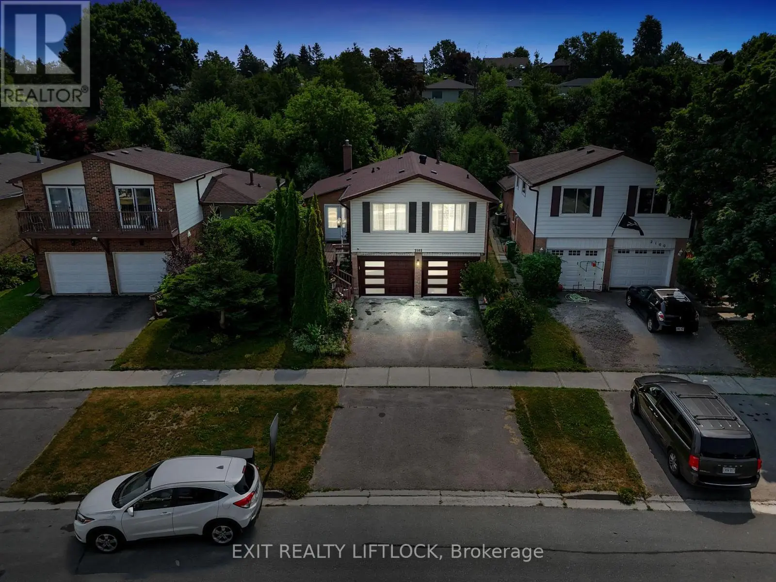 2102 Walker Avenue, Peterborough East, Ontario  K9L 1S1 - Photo 2 - X12259976