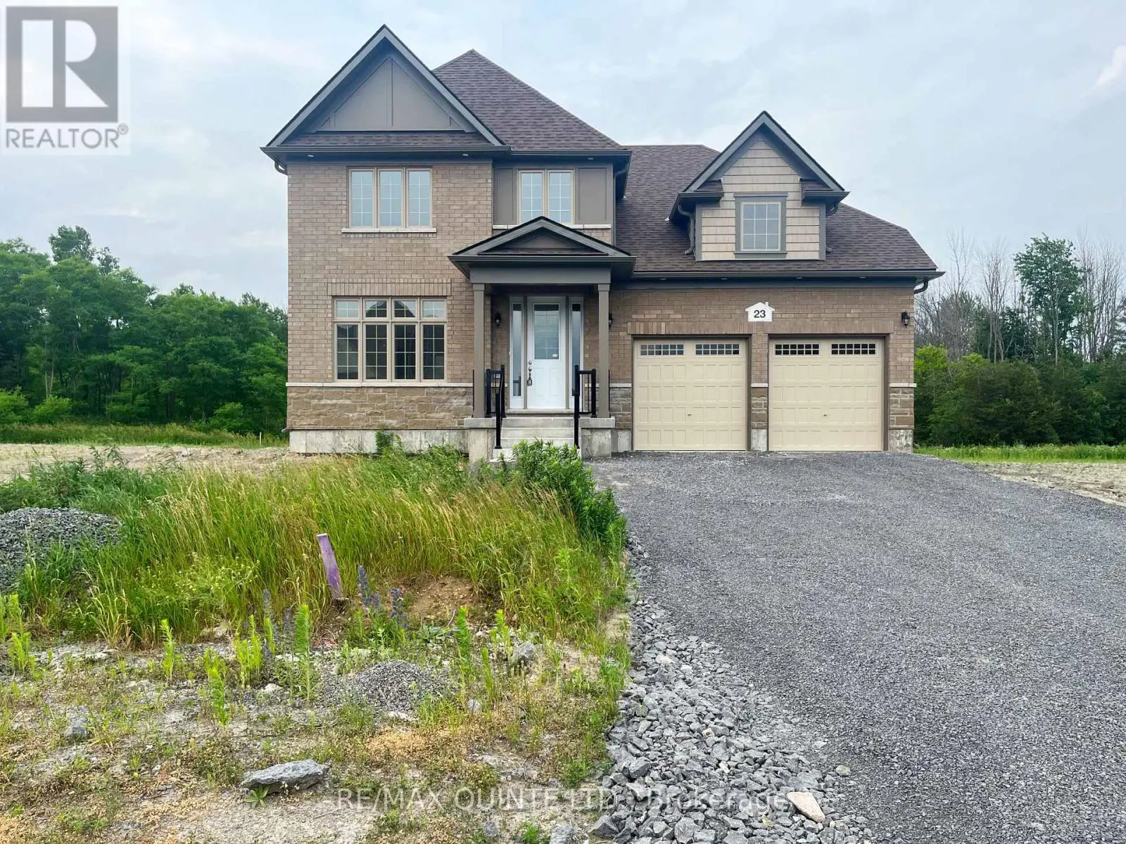 23 East Vista Terrace, Quinte West, Ontario  K0K 1L0 - Photo 1 - X12260102