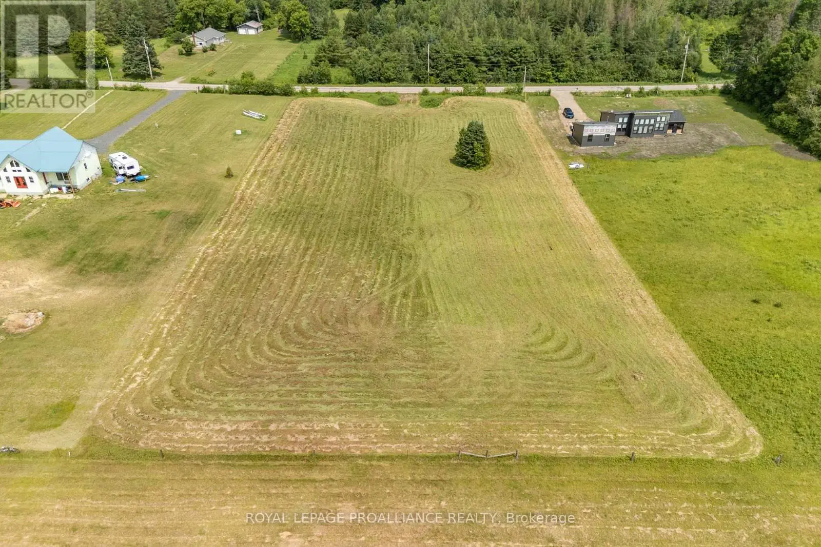 1226 Gull Lake Road, Frontenac, Ontario  K0H 1B0 - Photo 2 - X11958174
