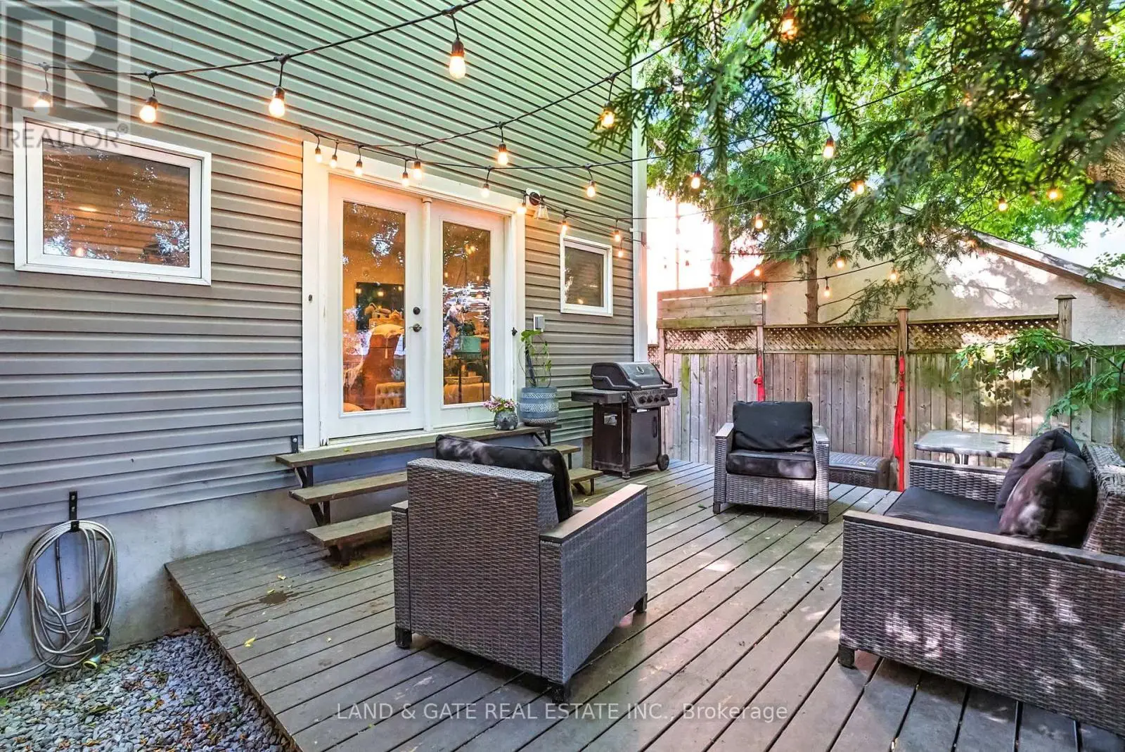 155 Rosedale Avenue, Oshawa, Ontario  L1G 2E1 - Photo 2 - E12260299