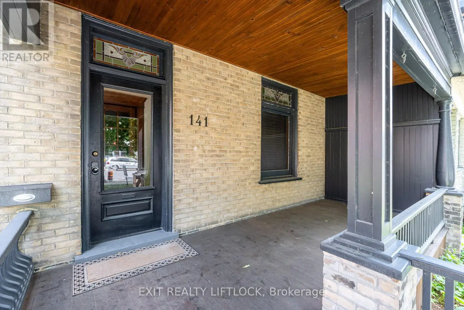 141 Hunter Street E, Peterborough East, Ontario  K9H 1G7 - Photo 2 - X12260310