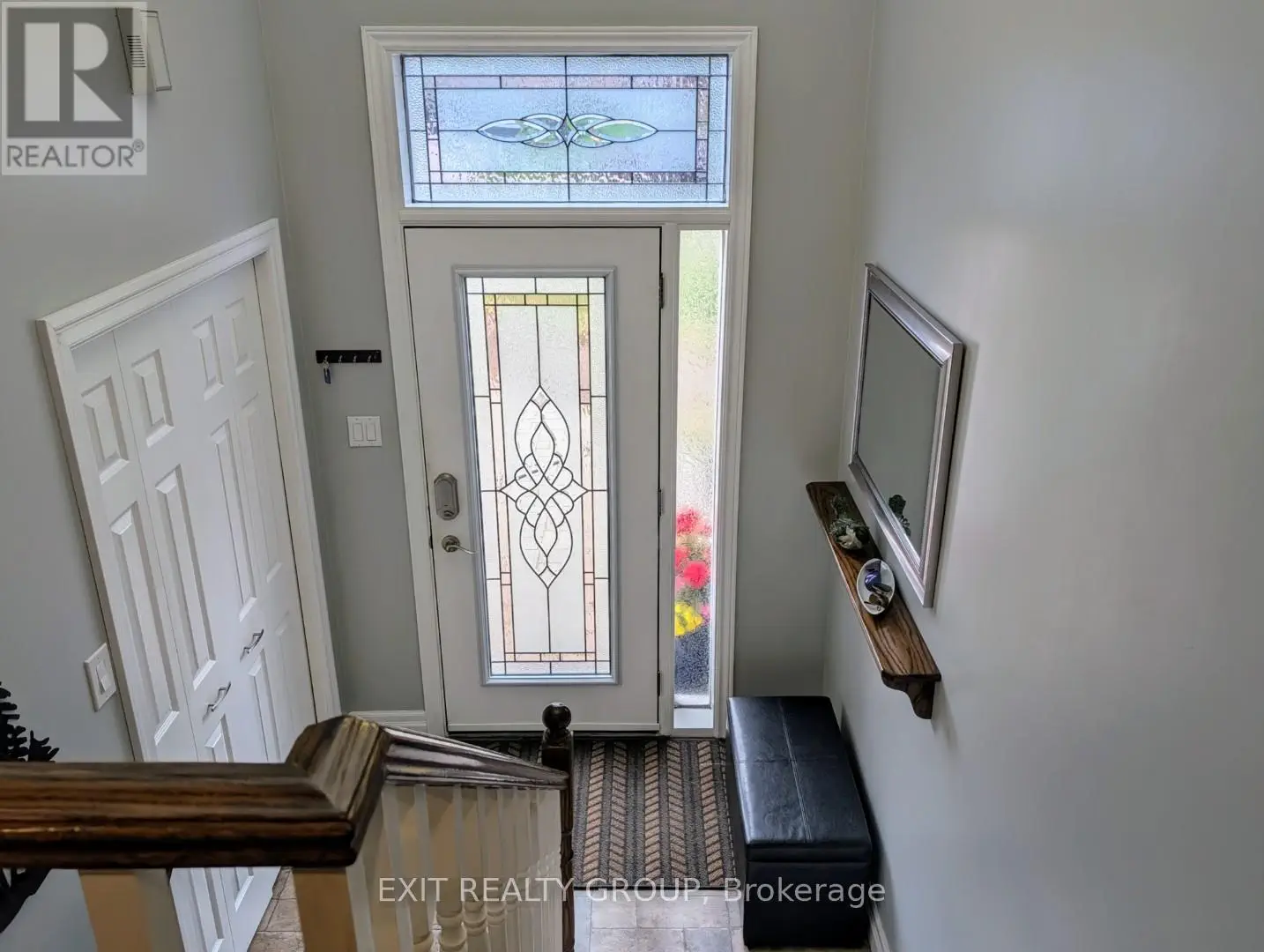 76 John Dillingno Street, Tay, Ontario  L0K 2A0 - Photo 3 - S12260922