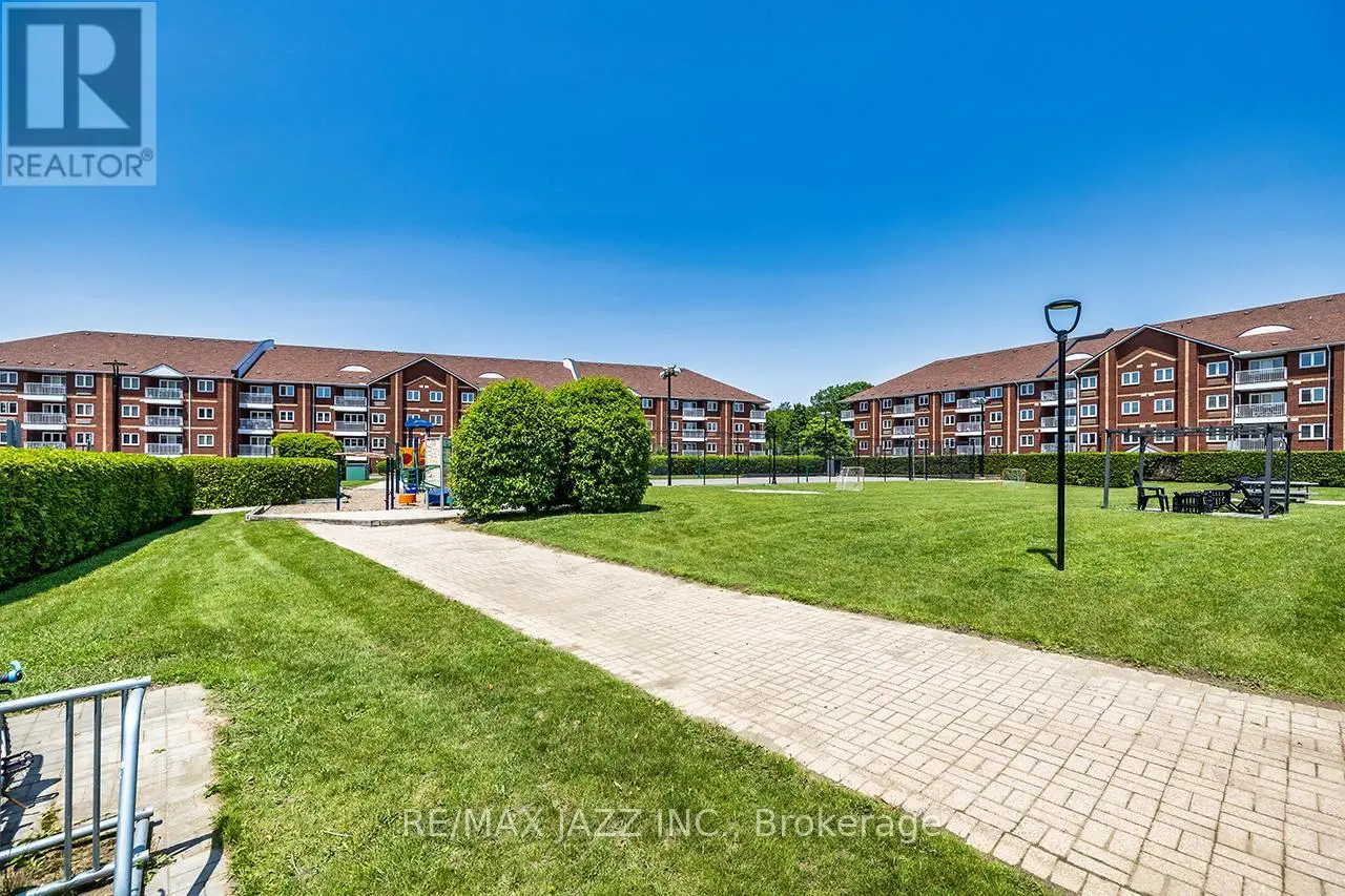 411 - 195 Lake Driveway W, Ajax, Ontario  L1S 7H7 - Photo 2 - E12261101