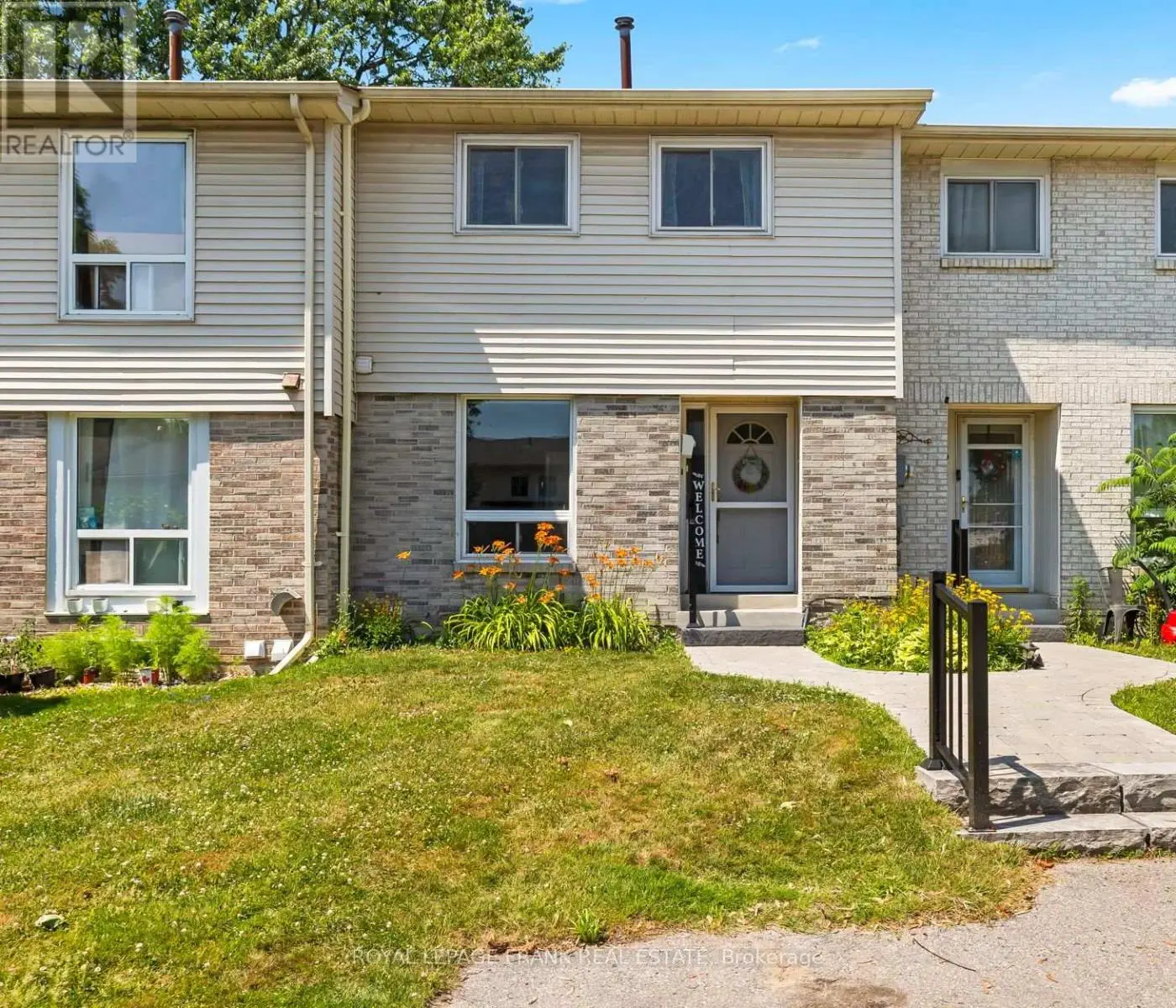 32 - 611 Galahad Drive, Oshawa, Ontario  L1K 1M1 - Photo 2 - E12261858