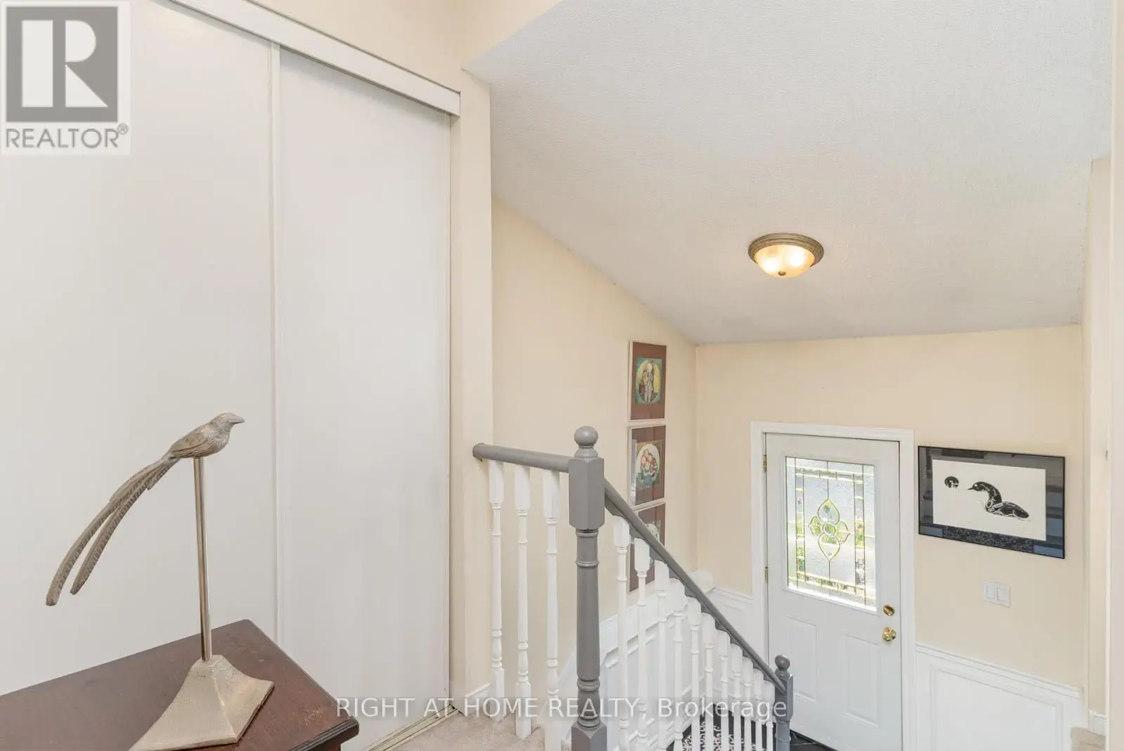 809 Bennett Crescent, Oshawa, Ontario  L1K 1V4 - Photo 3 - E12262417
