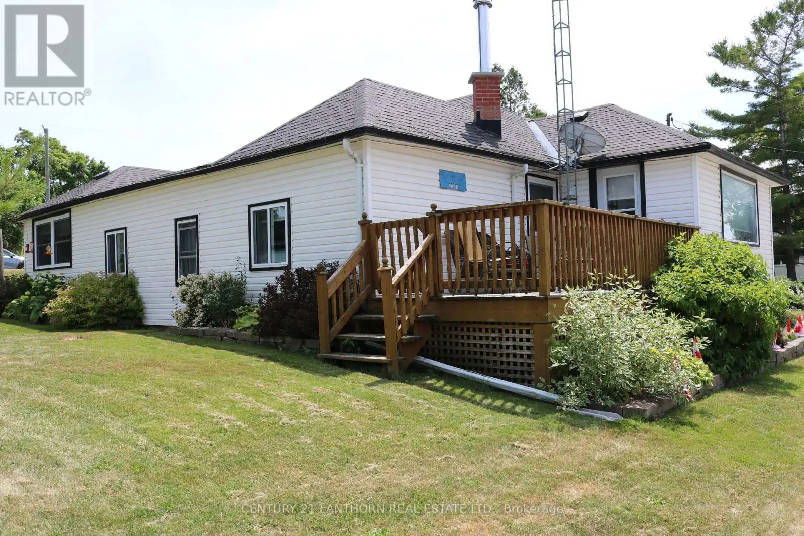 13 St Philip Street, Prince Edward County, Ontario  K0K 2P0 - Photo 3 - X12262391