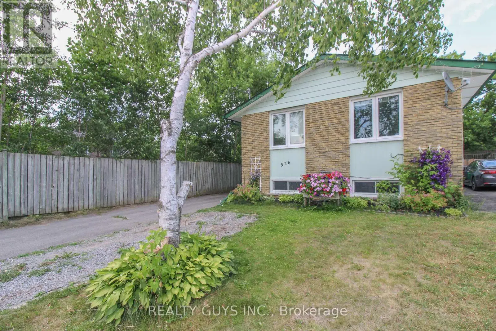 376 Southpark Drive, Peterborough South, Ontario  K9J 7Y2 - Photo 1 - X12262744