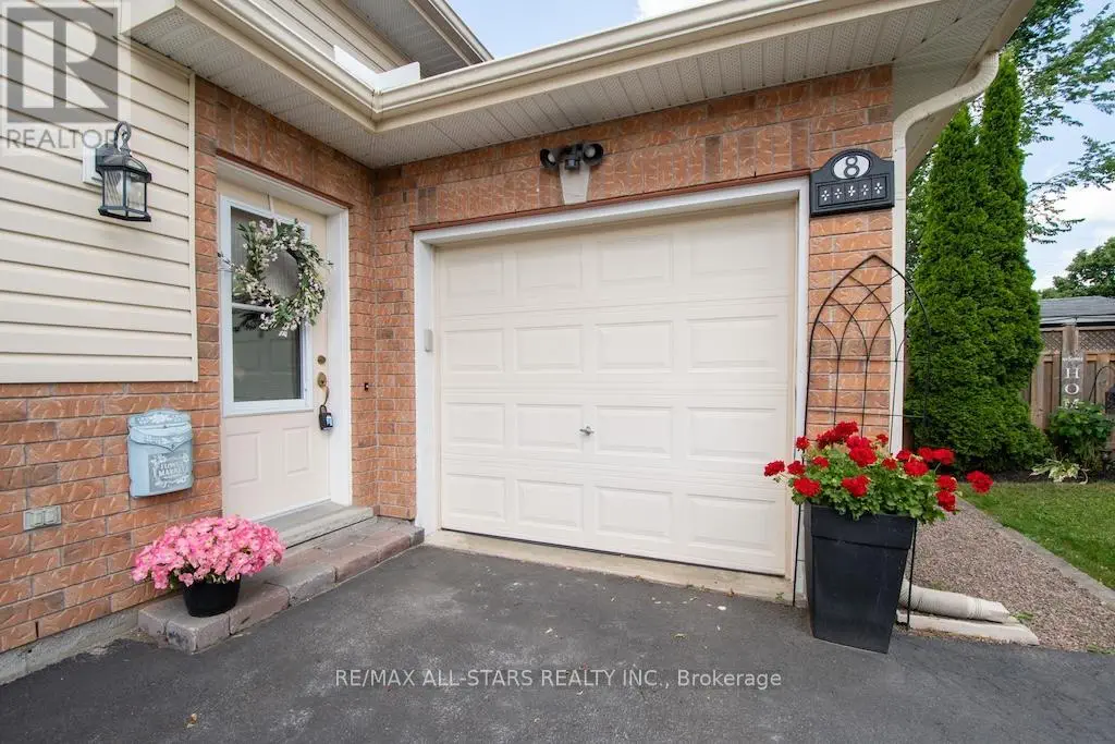 8 Trailway Lane N, Kawartha Lakes, Ontario  K9V 6L3 - Photo 3 - X12263107