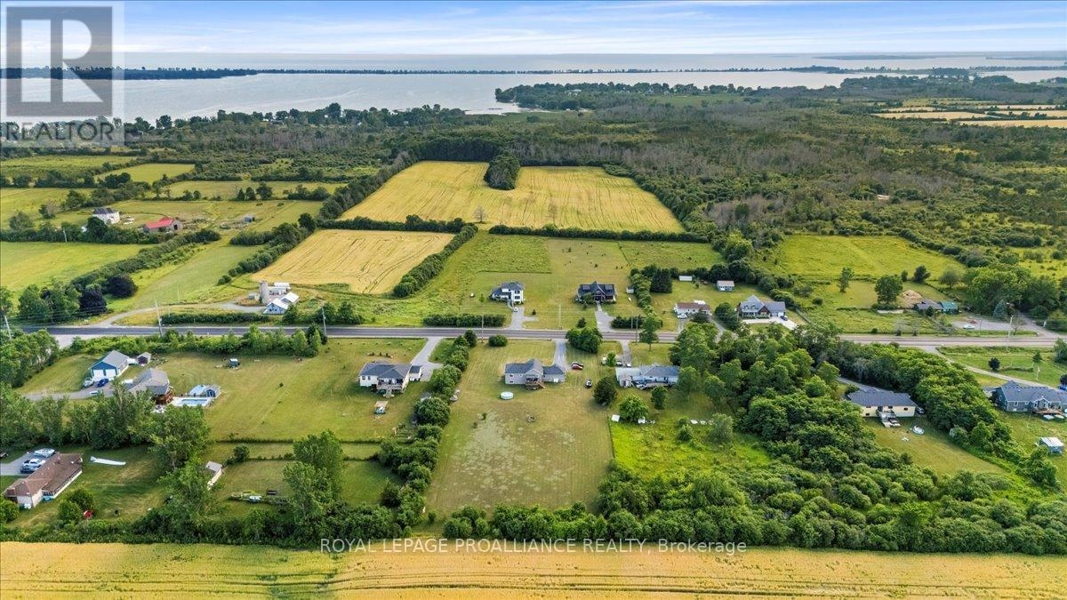 20846 Loyalist Parkway, Prince Edward County, Ontario  K0K 1T0 - Photo 2 - X12263117