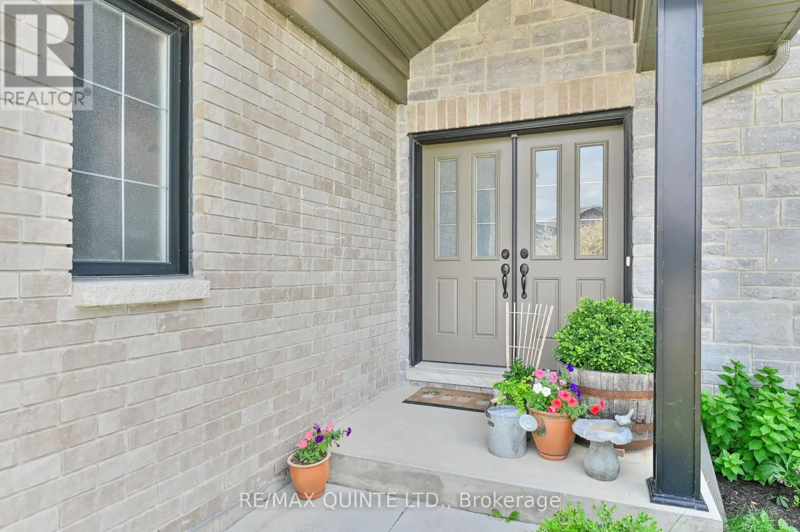 57 Hillside Meadow Drive, Quinte West, Ontario  K8V 0J5 - Photo 3 - X12263627