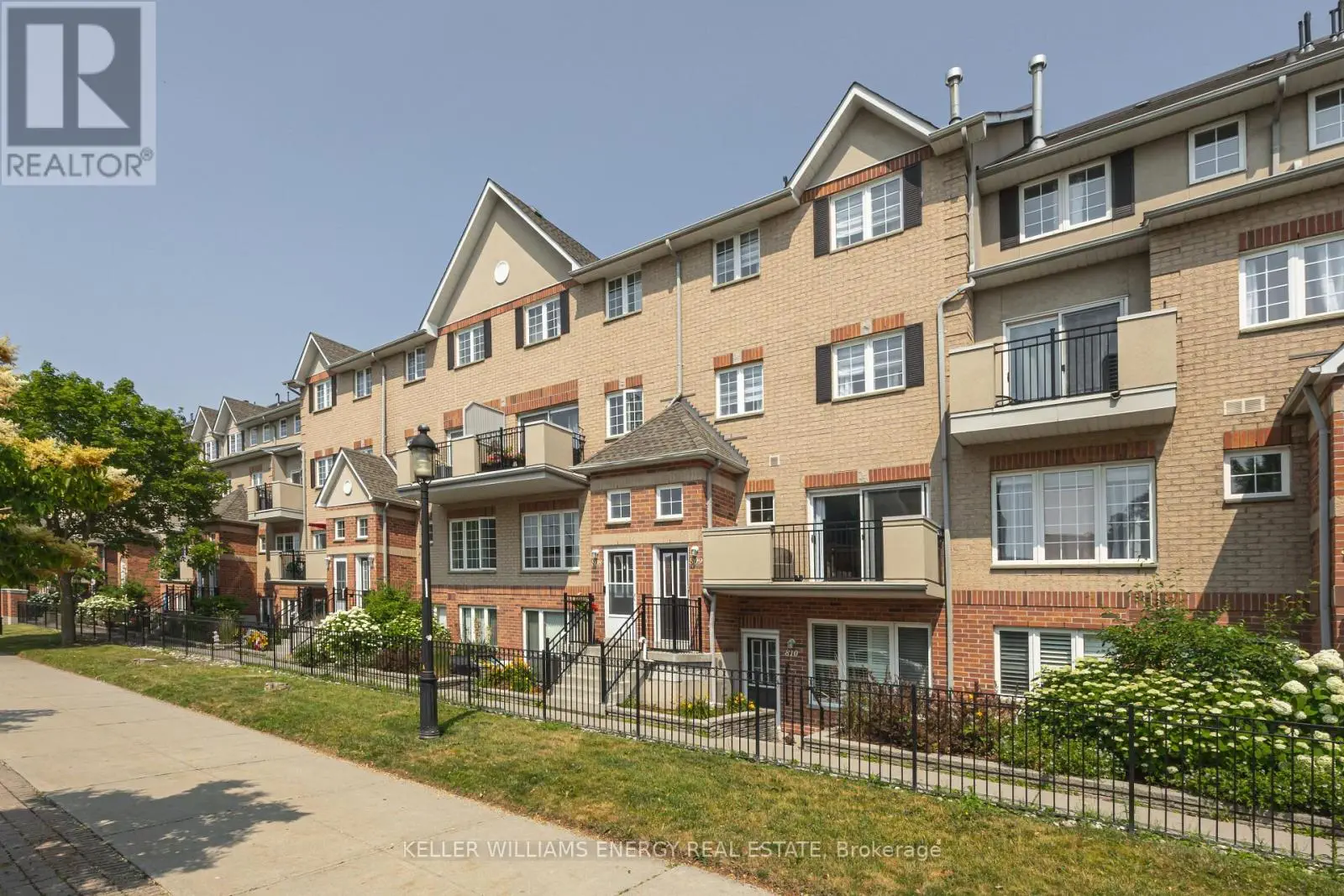 809 - 1400 The Esplanade N, Pickering, Ontario  L1V 6V2 - Photo 1 - E12263697