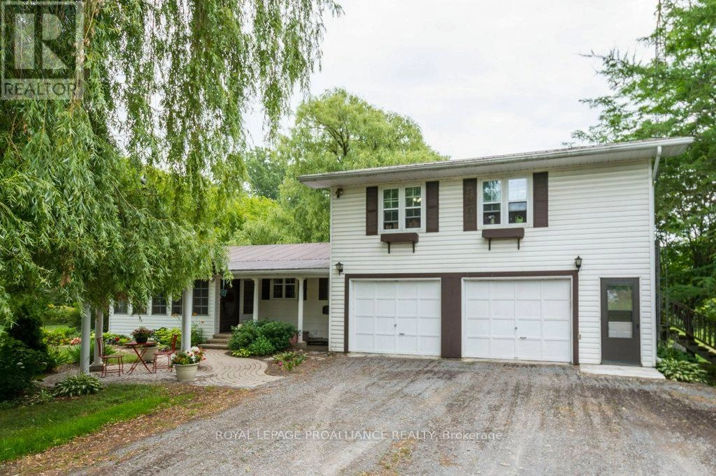 21 Storms Lane, Prince Edward County, Ontario  K0K 2P0 - Photo 1 - X12263773