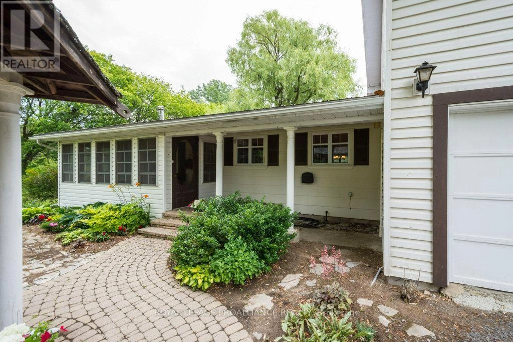21 Storms Lane, Prince Edward County, Ontario  K0K 2P0 - Photo 2 - X12263773