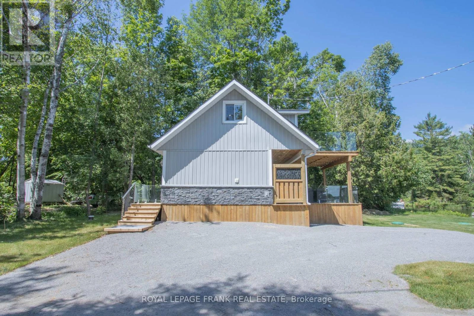 71 Falls Bay Road, Kawartha Lakes, Ontario  K0M 1A0 - Photo 2 - X12263916