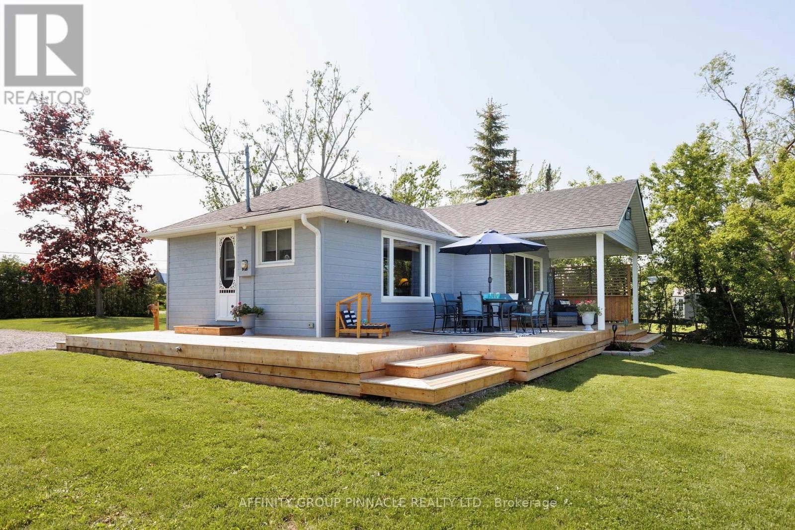 12 Gillis Street, Kawartha Lakes, Ontario  K0M 1N0 - Photo 2 - X12263935