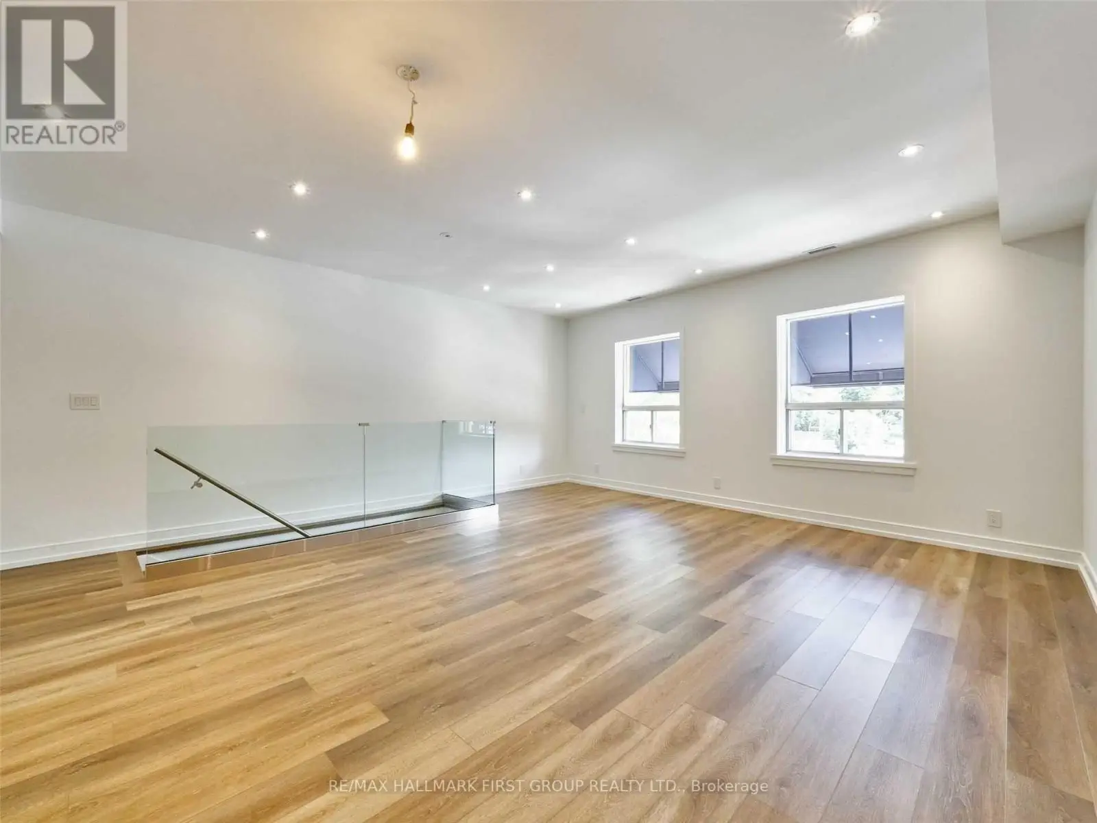 Upper - 2602 Yonge Street, Toronto, Ontario  M4P 2J4 - Photo 3 - C12264241