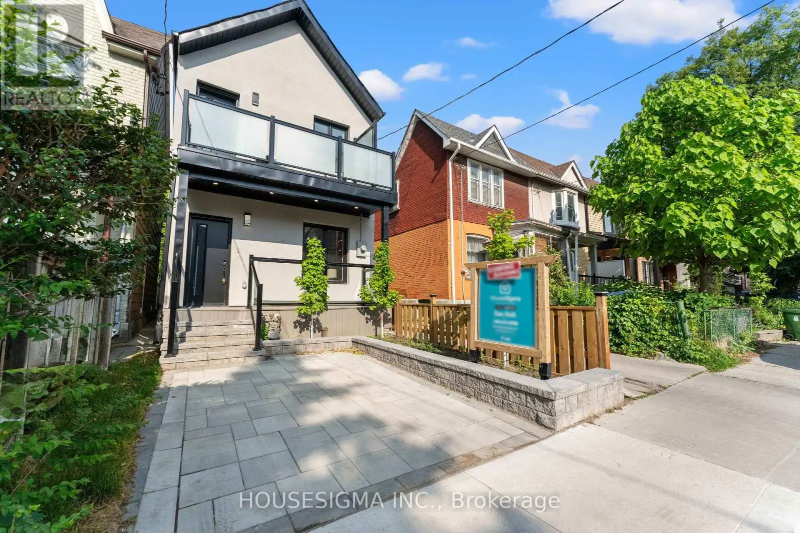 204 Franklin Avenue, Toronto, Ontario  M6P 3Z3 - Photo 2 - W12265243