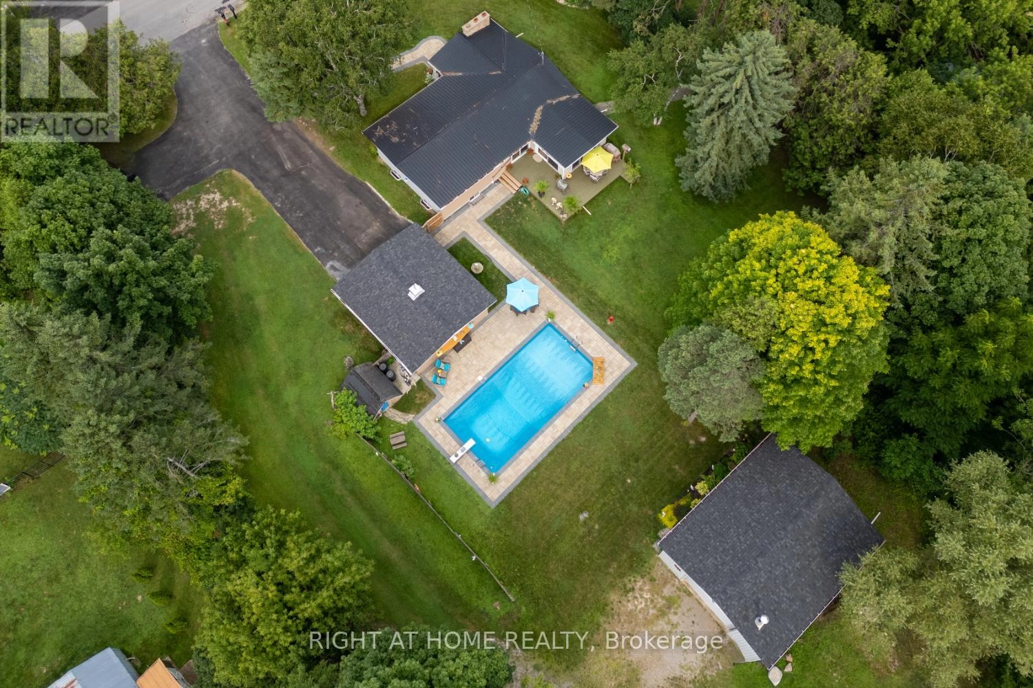 141 Platten Boulevard, Scugog, Ontario  L9L 1B4 - Photo 1 - E12158521