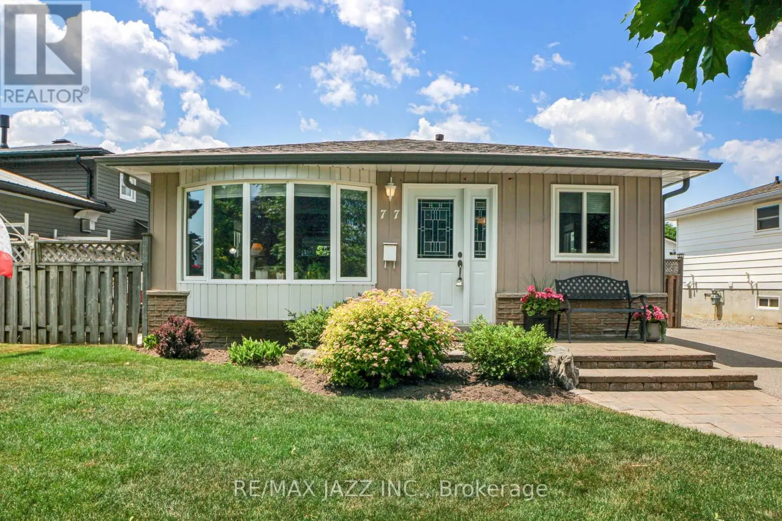 77 Swanston Crescent, Ajax, Ontario  L1S 3J5 - Photo 2 - E12260051