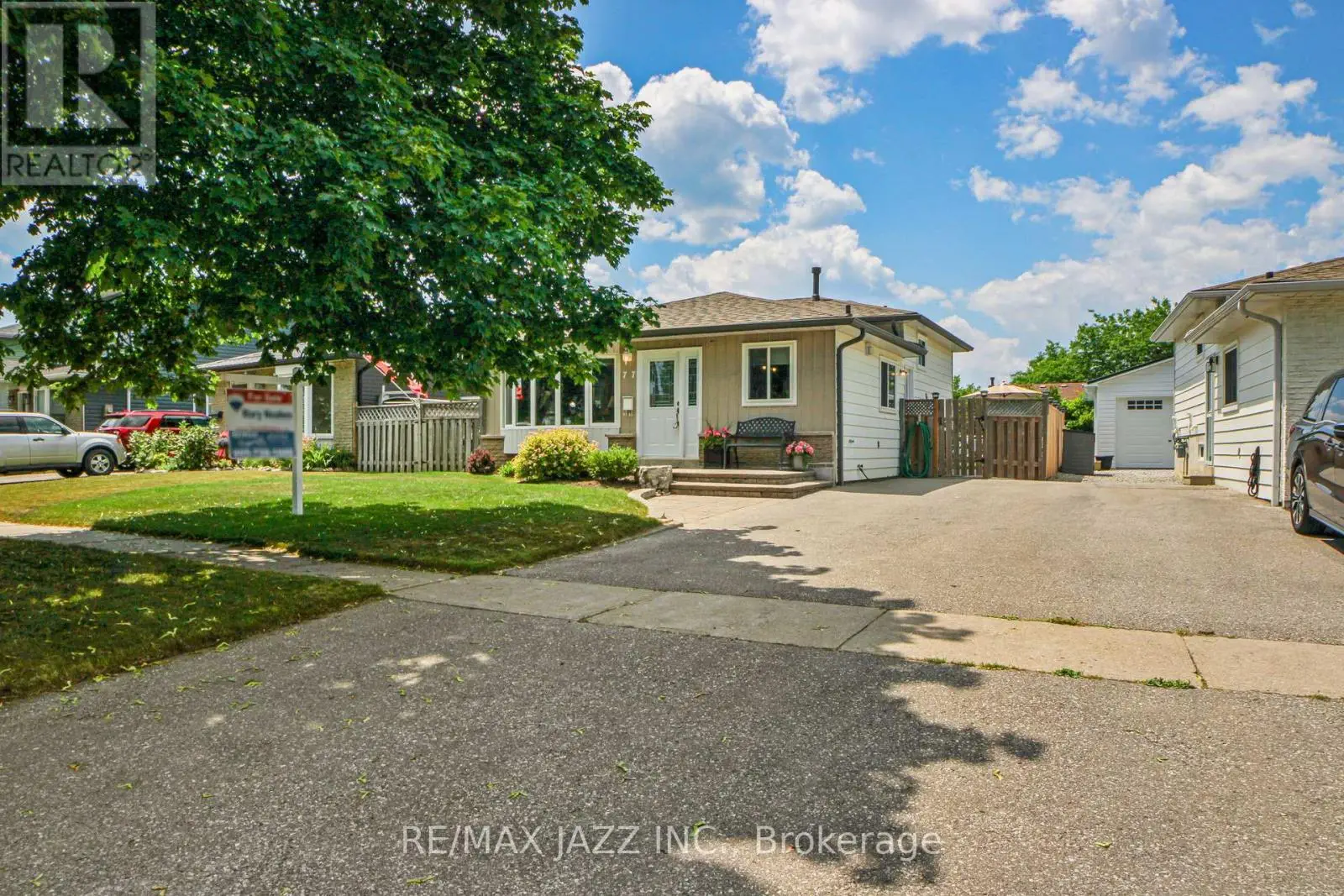 77 Swanston Crescent, Ajax, Ontario  L1S 3J5 - Photo 3 - E12260051
