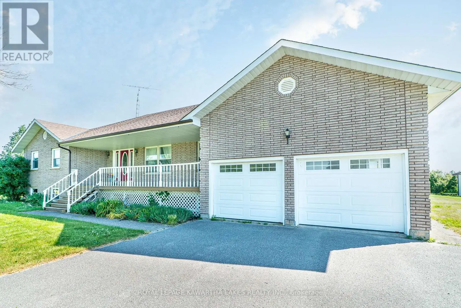 120 Mark Road, Kawartha Lakes, Ontario  K0M 2G0 - Photo 3 - X12246842