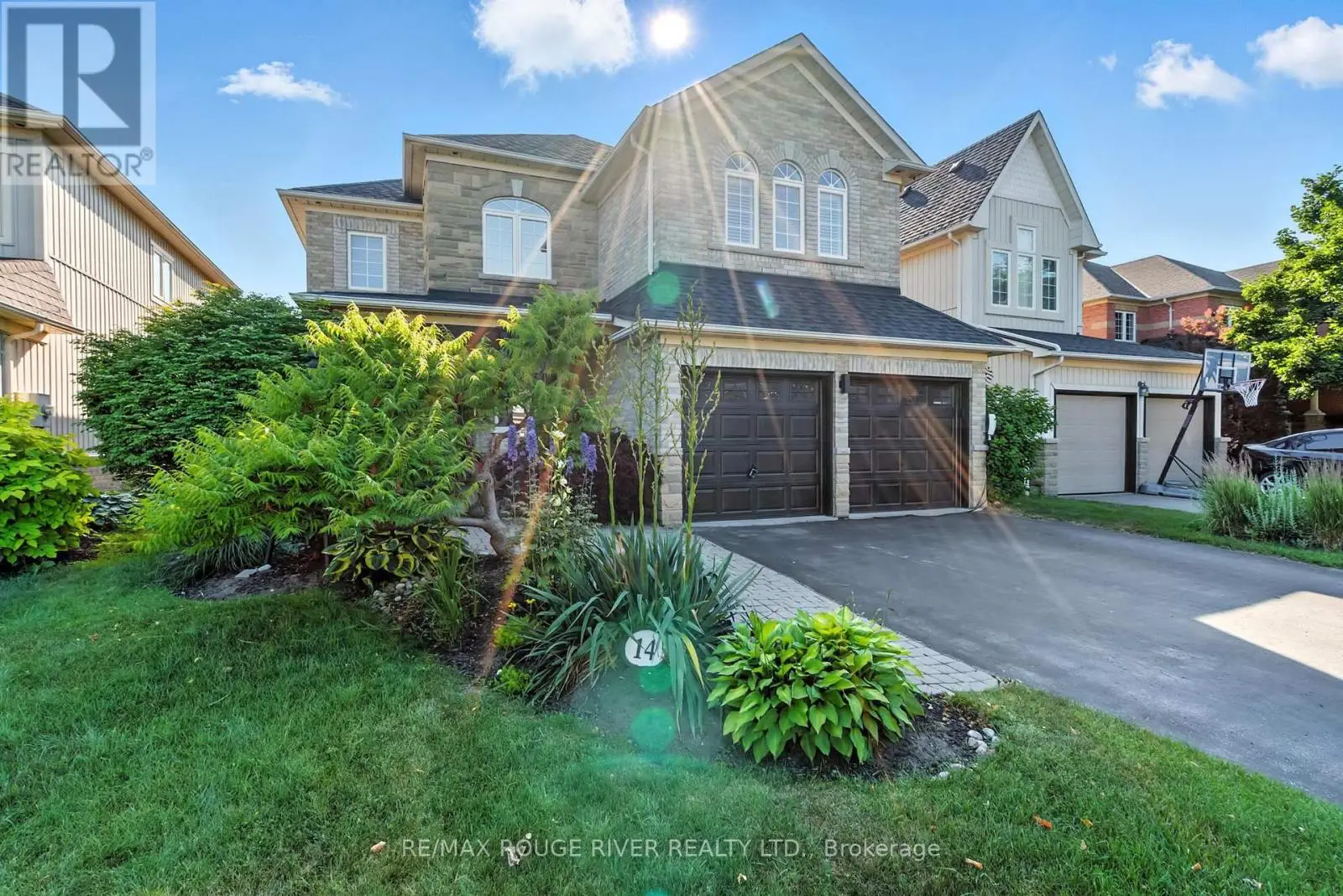 14 Mackey Drive, Whitby, Ontario  L1P 1P5 - Photo 2 - E12266936