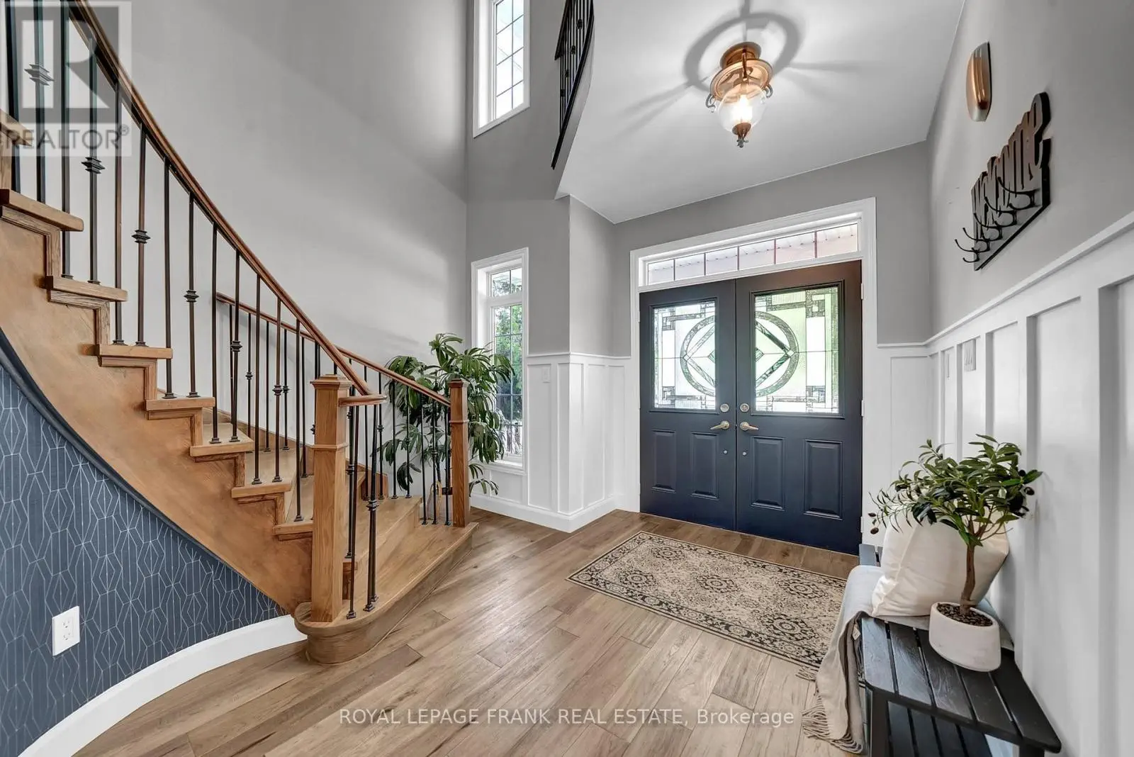 18 Lamport Court, Whitby, Ontario  L1M 0B1 - Photo 3 - E12266976