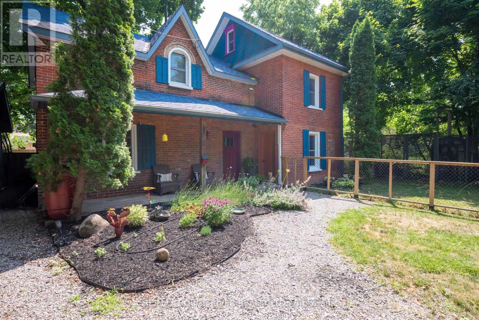 469 Hopkins Avenue, Peterborough Central, Ontario  K9H 2R9 - Photo 1 - X12266950