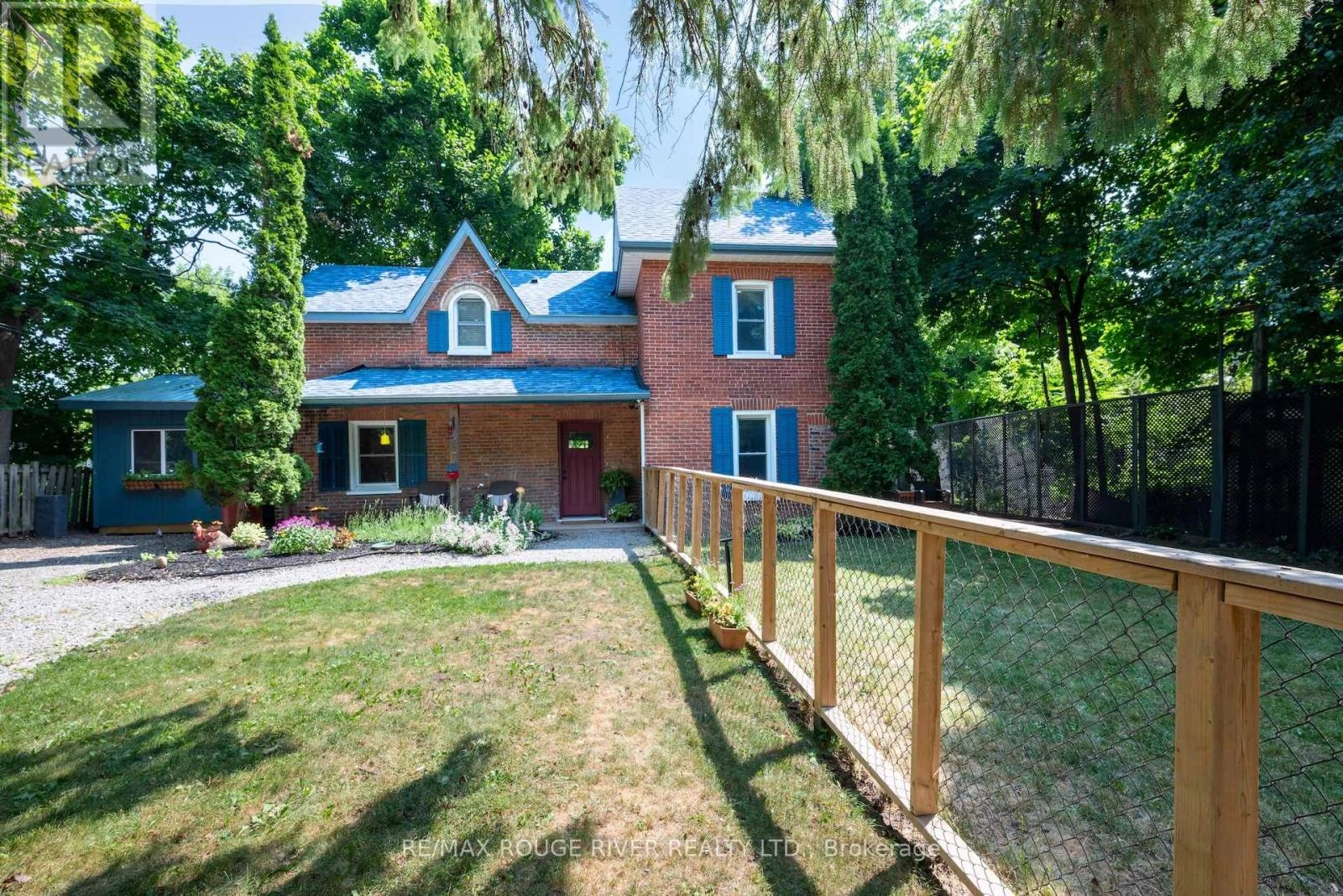 469 Hopkins Avenue, Peterborough Central, Ontario  K9H 2R9 - Photo 2 - X12266950